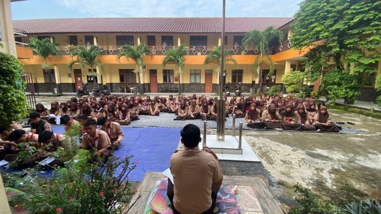 SMK Purnawarman Gelar Keputra-putrian, Tingkatkan Karakter Religius Siswa